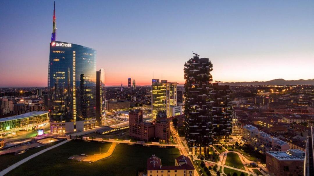 Isola * Milan